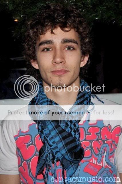 Robert Sheehan Pictures, Images and Photos